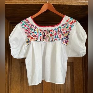 Vintage Hand Made Embroidered Mexican Floral Cotton Boho Peasant Shirt